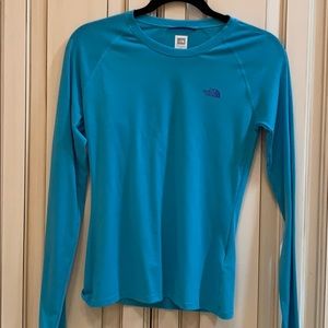 Long sleeve North Face woman’s athletic shirt